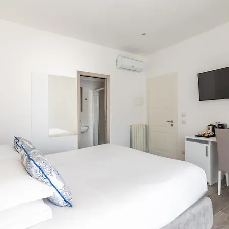 Yourhome - Maison Degli Aranci * Sorrento