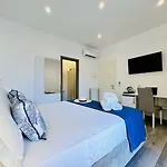 Yourhome - Maison Degli Aranci Nocleg ze śniadaniem
