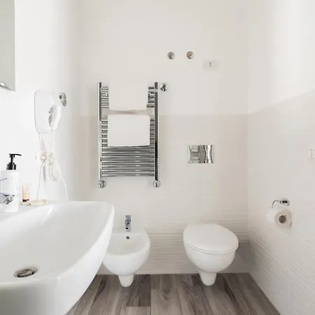 Yourhome - Maison Degli Aranci Nocleg ze śniadaniem 3*