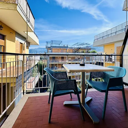 Yourhome - Maison Degli Aranci 3* Półwysep Sorrentyński